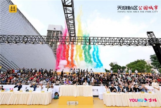 云图片